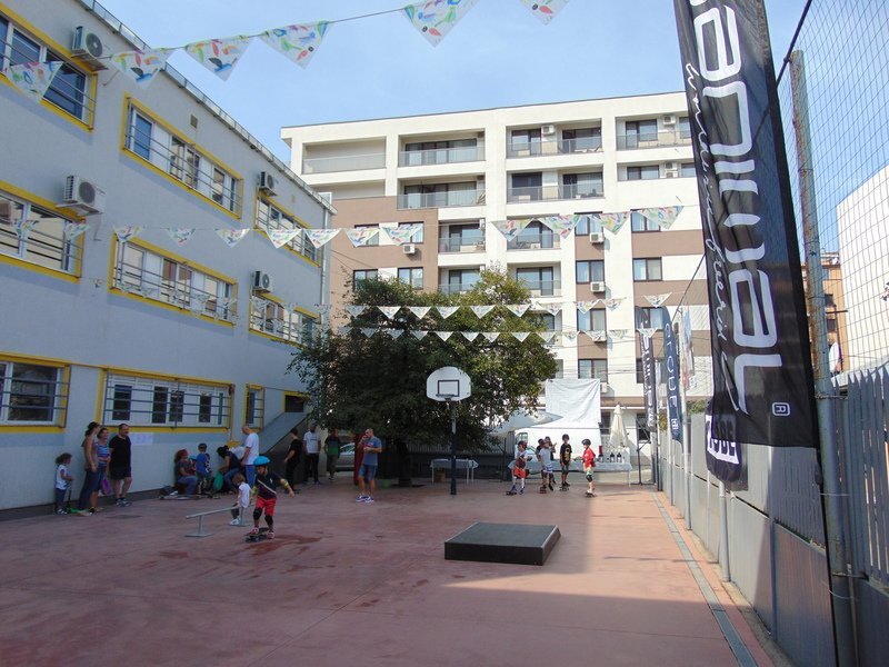 Femeie serviciu full time scoala sector 1